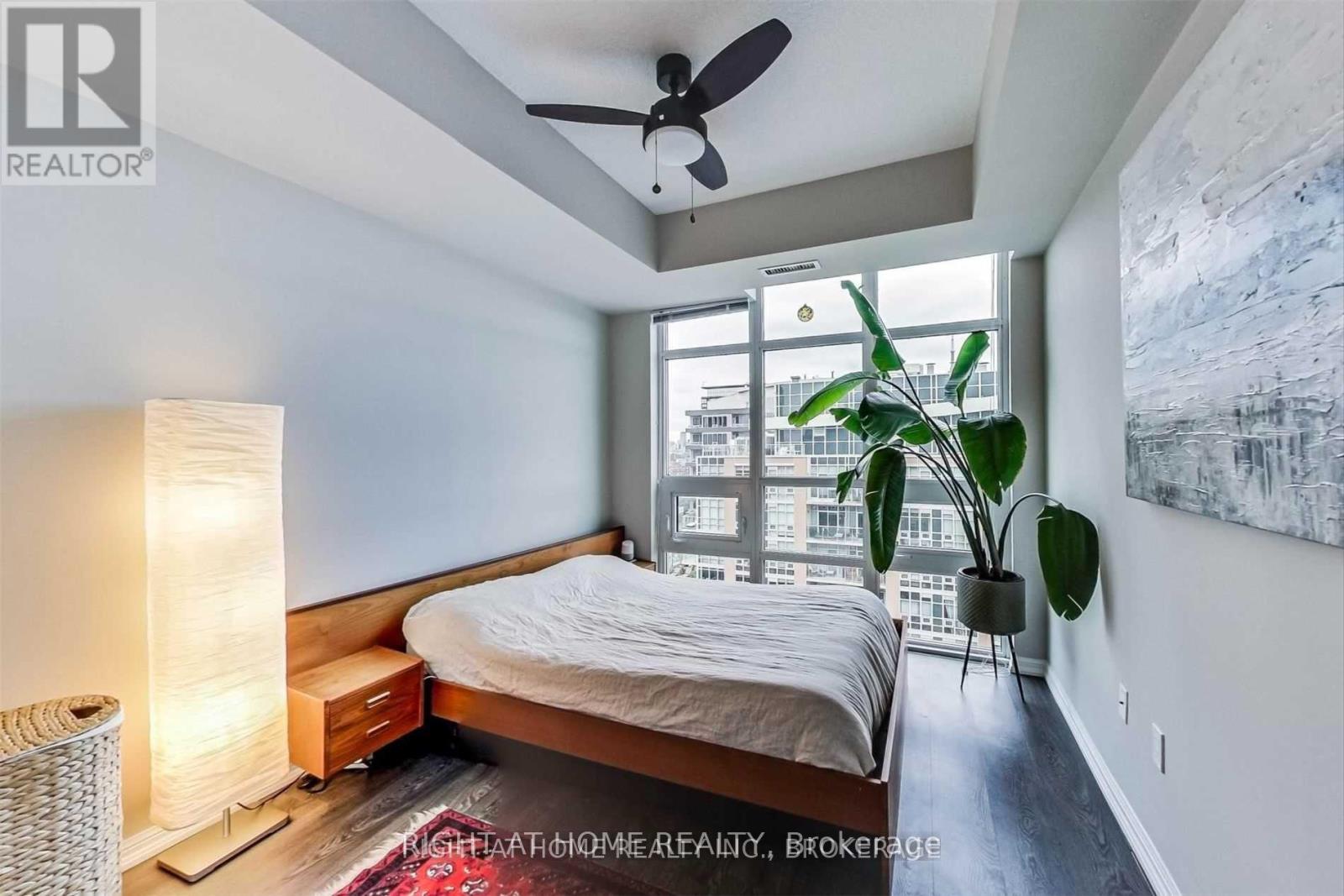 2401 - 75 East Liberty Street, Toronto, Ontario  M6K 0A2 - Photo 12 - C12893954