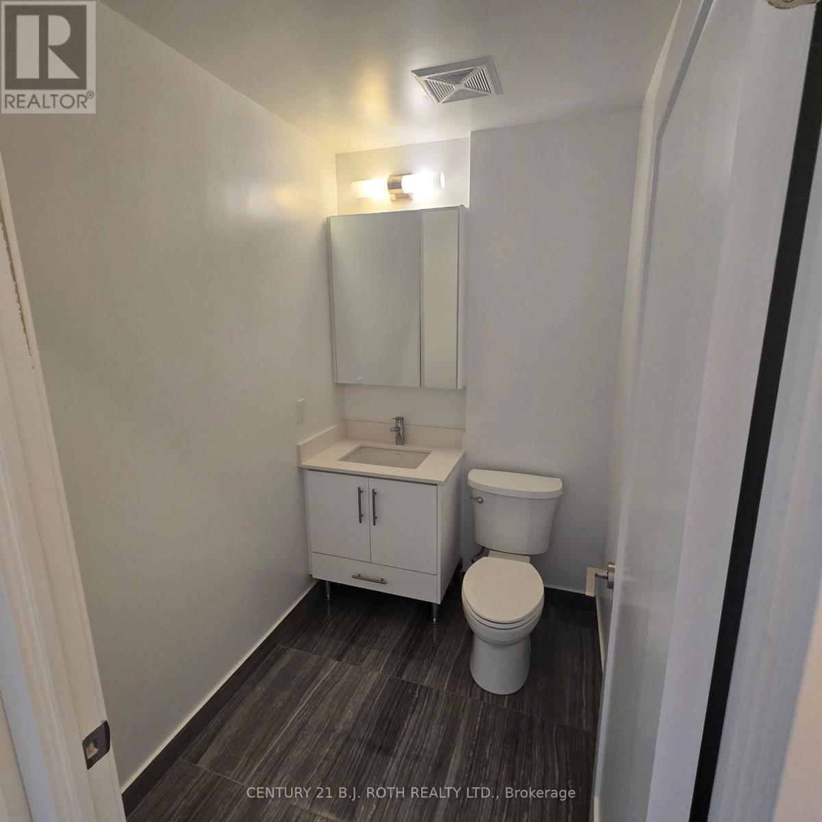 1704 - 95 Oneida Crescent, Richmond Hill, Ontario  L4B 0H5 - Photo 13 - N12893938