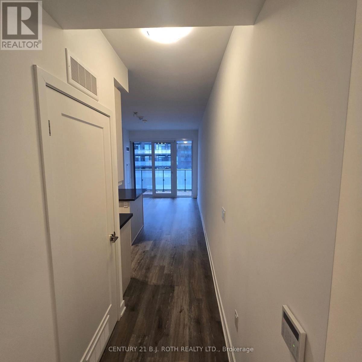 1704 - 95 Oneida Crescent, Richmond Hill, Ontario  L4B 0H5 - Photo 6 - N12893938