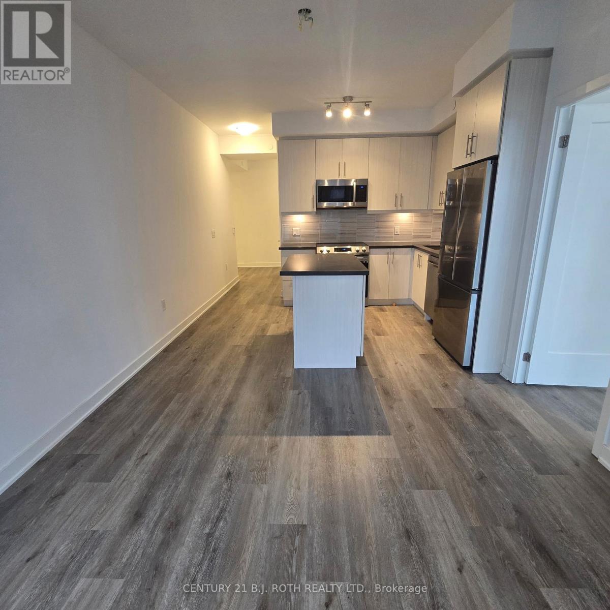 1704 - 95 Oneida Crescent, Richmond Hill, Ontario  L4B 0H5 - Photo 9 - N12893938