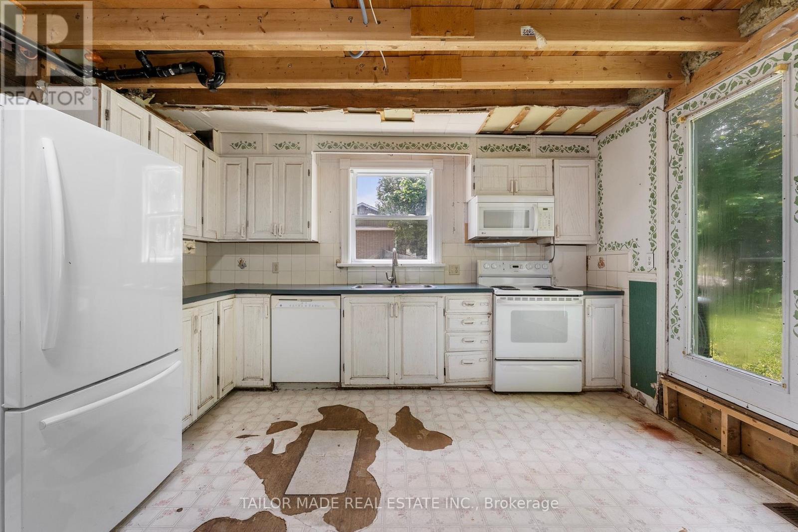 18 Amanda Street, Orangeville, Ontario  L9W 2K2 - Photo 15 - W12893952