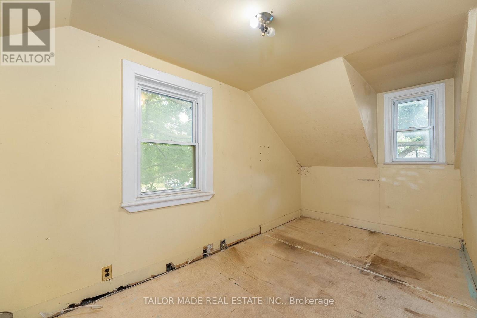 18 Amanda Street, Orangeville, Ontario  L9W 2K2 - Photo 23 - W12893952