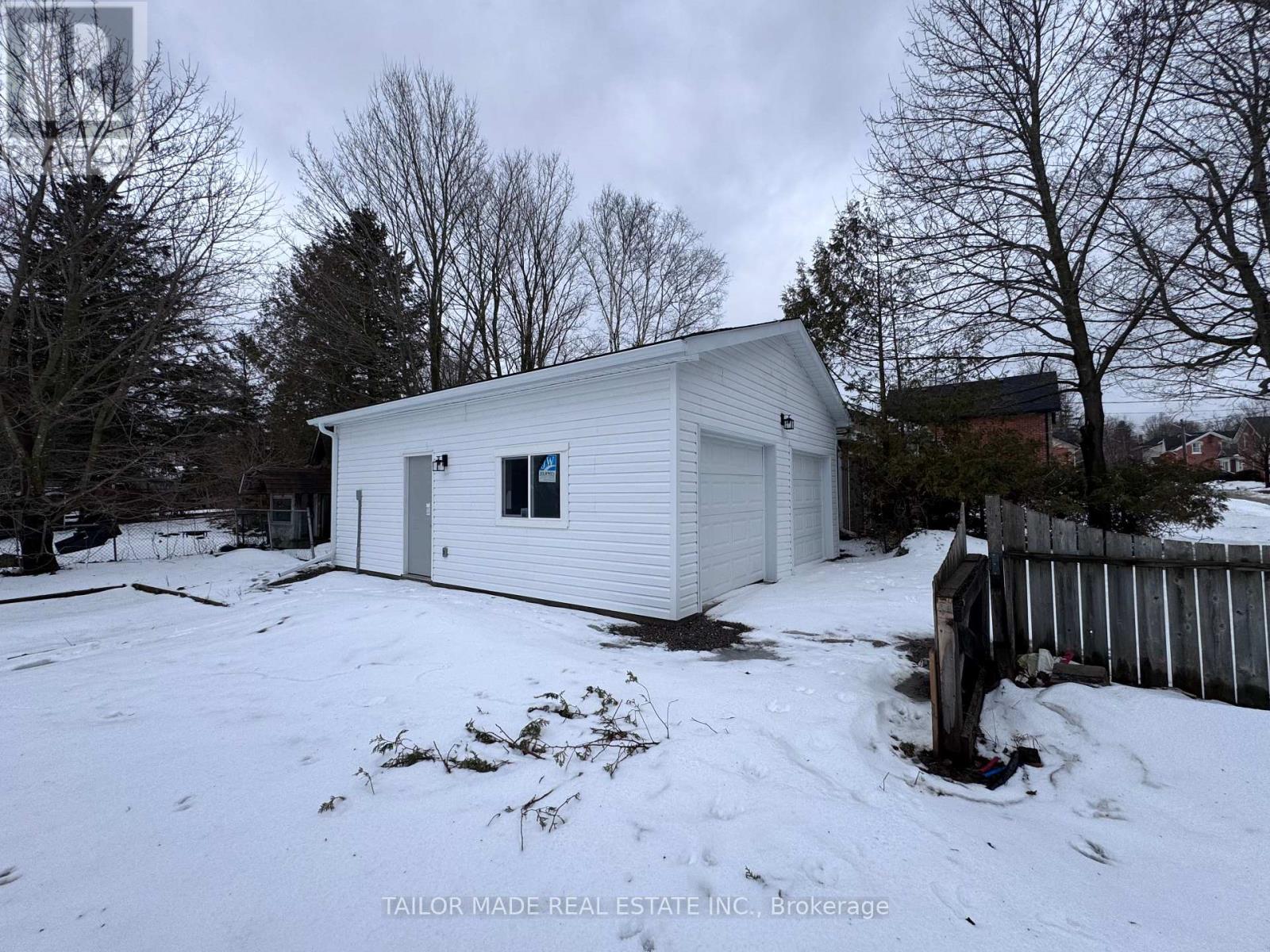 18 Amanda Street, Orangeville, Ontario  L9W 2K2 - Photo 36 - W12893952