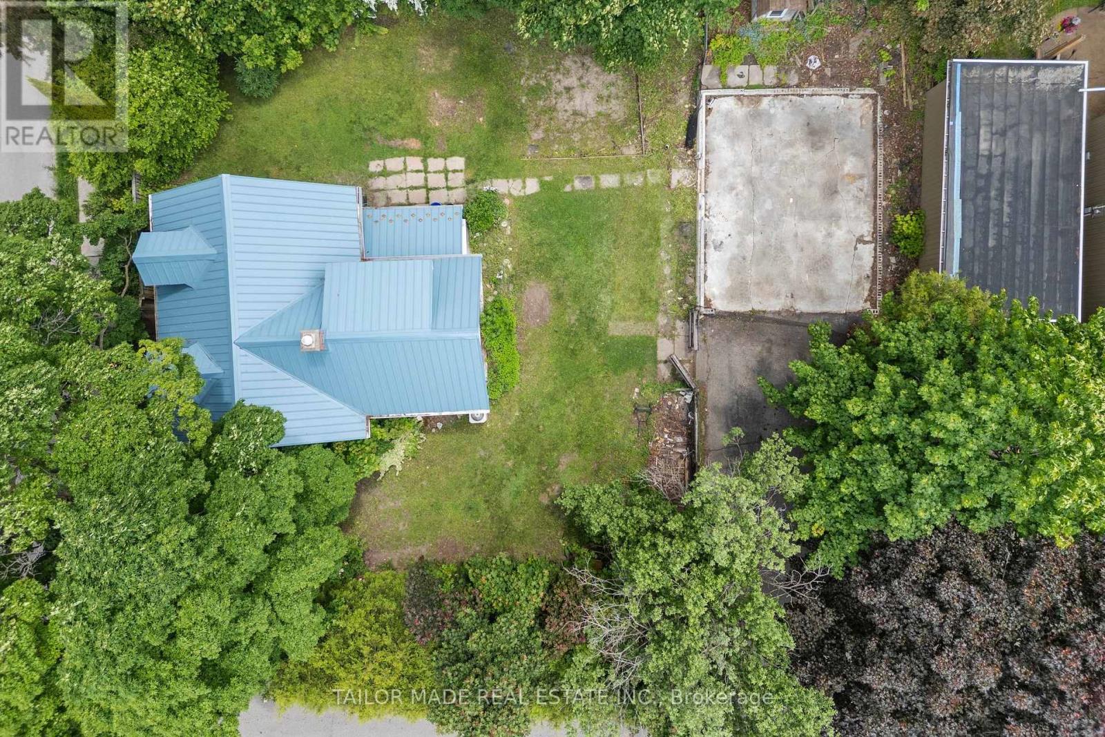 18 Amanda Street, Orangeville, Ontario  L9W 2K2 - Photo 4 - W12893952