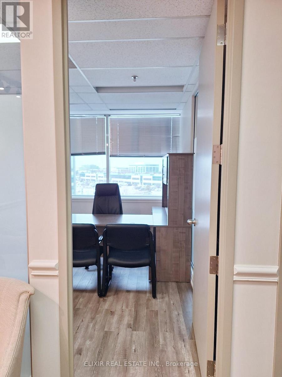 400 - 2800 Skymark Avenue E, Mississauga, Ontario  L4W 5A6 - Photo 7 - W12893964