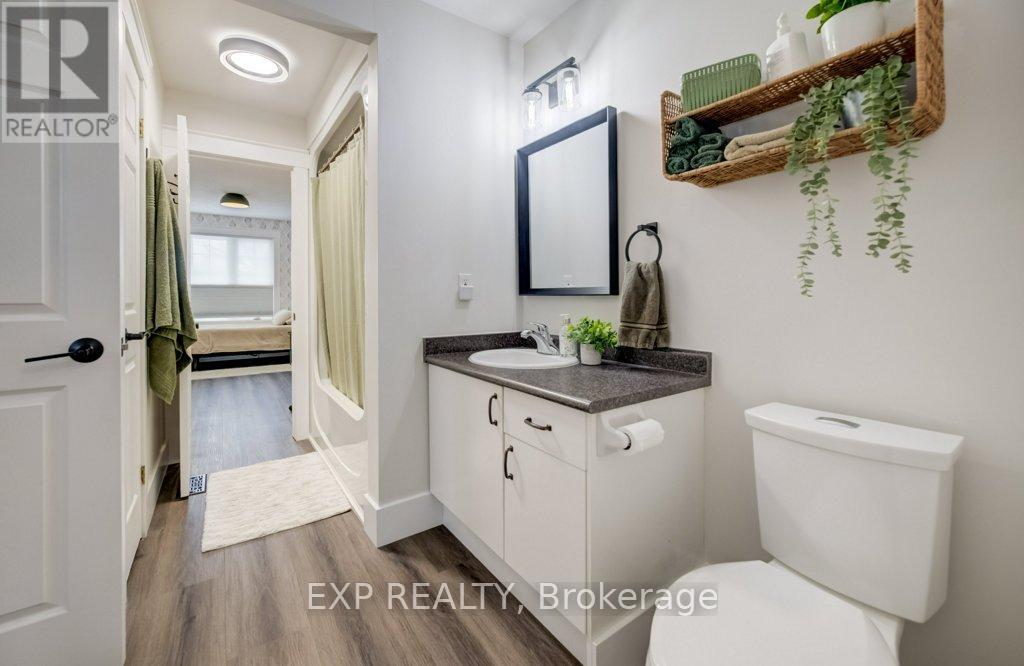 68d Harris Avenue, Brantford, Ontario  N3R 2E9 - Photo 10 - X12893962