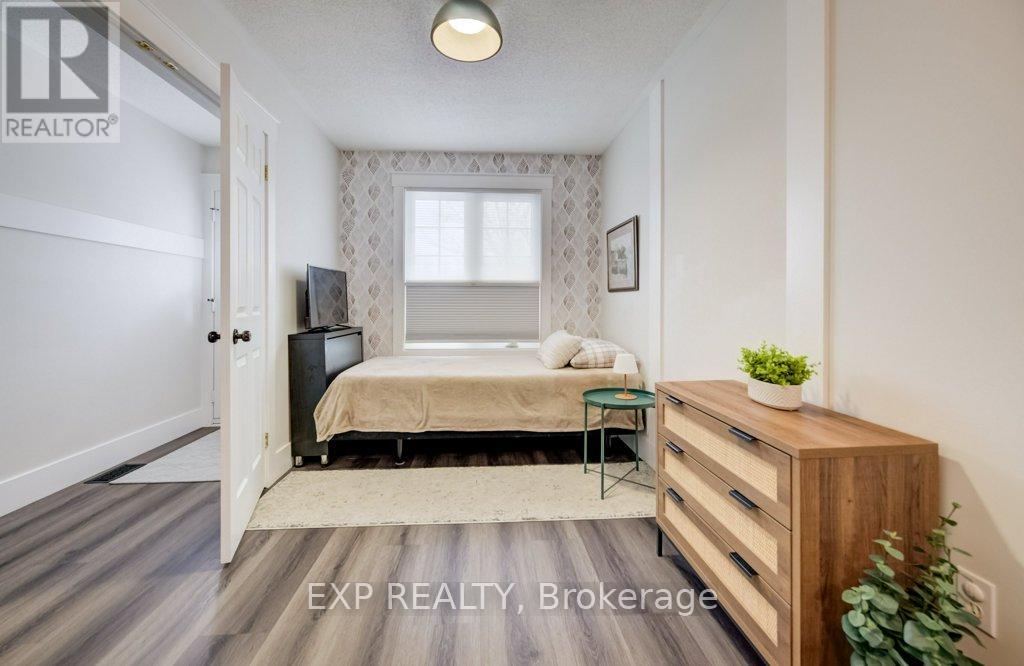 68d Harris Avenue, Brantford, Ontario  N3R 2E9 - Photo 6 - X12893962