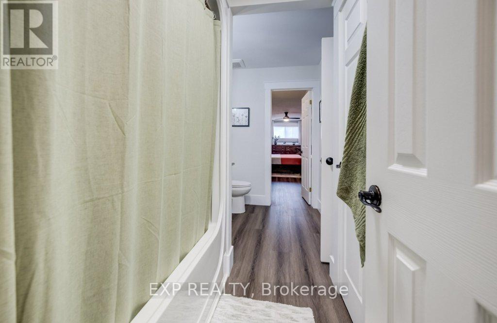 68d Harris Avenue, Brantford, Ontario  N3R 2E9 - Photo 8 - X12893962