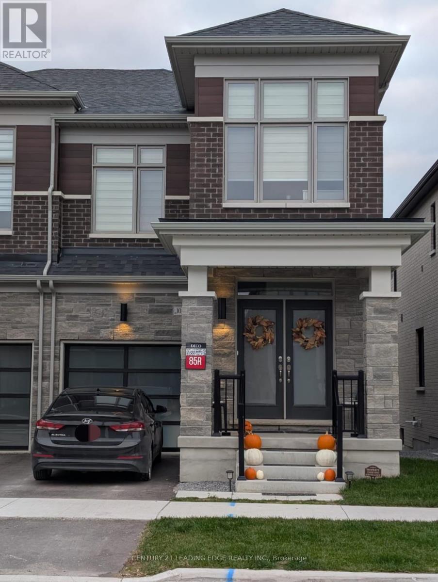 1031 Pisces Trail, Pickering, Ontario  L0H 1J0 - Photo 2 - E12891028