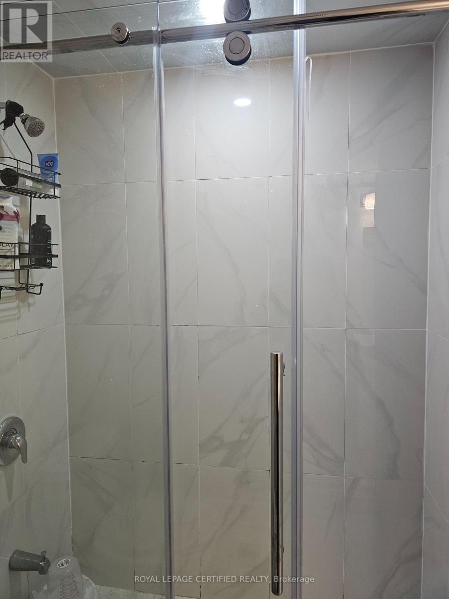 116 Miracle Trail, Brampton, Ontario  L7A 0G2 - Photo 13 - W12893562