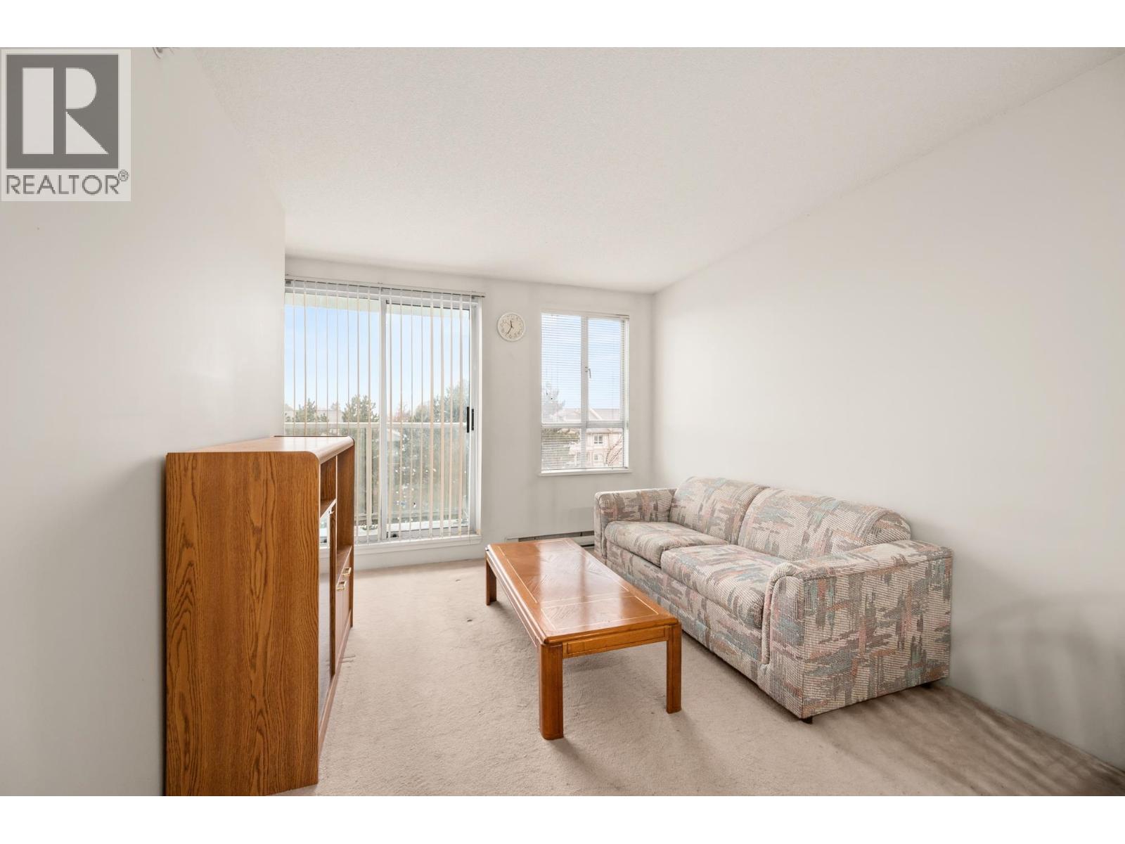 607 3489 Ascot Place, Vancouver, British Columbia V5R 6B6 - Photo 2 - R3098220