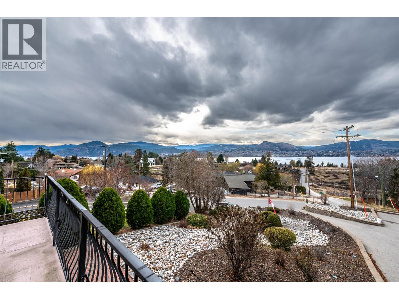 3210 Bartlett Road, Naramata, British Columbia  V0H 1N1 - Photo 5 - 10376875