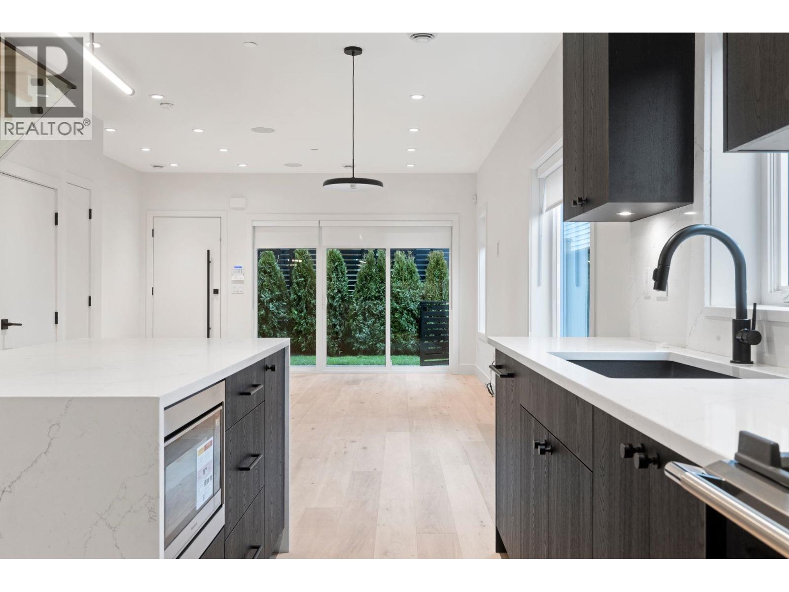 1 2539 Grant Street, Vancouver, British Columbia  V5K 3G6 - Photo 14 - R3100996