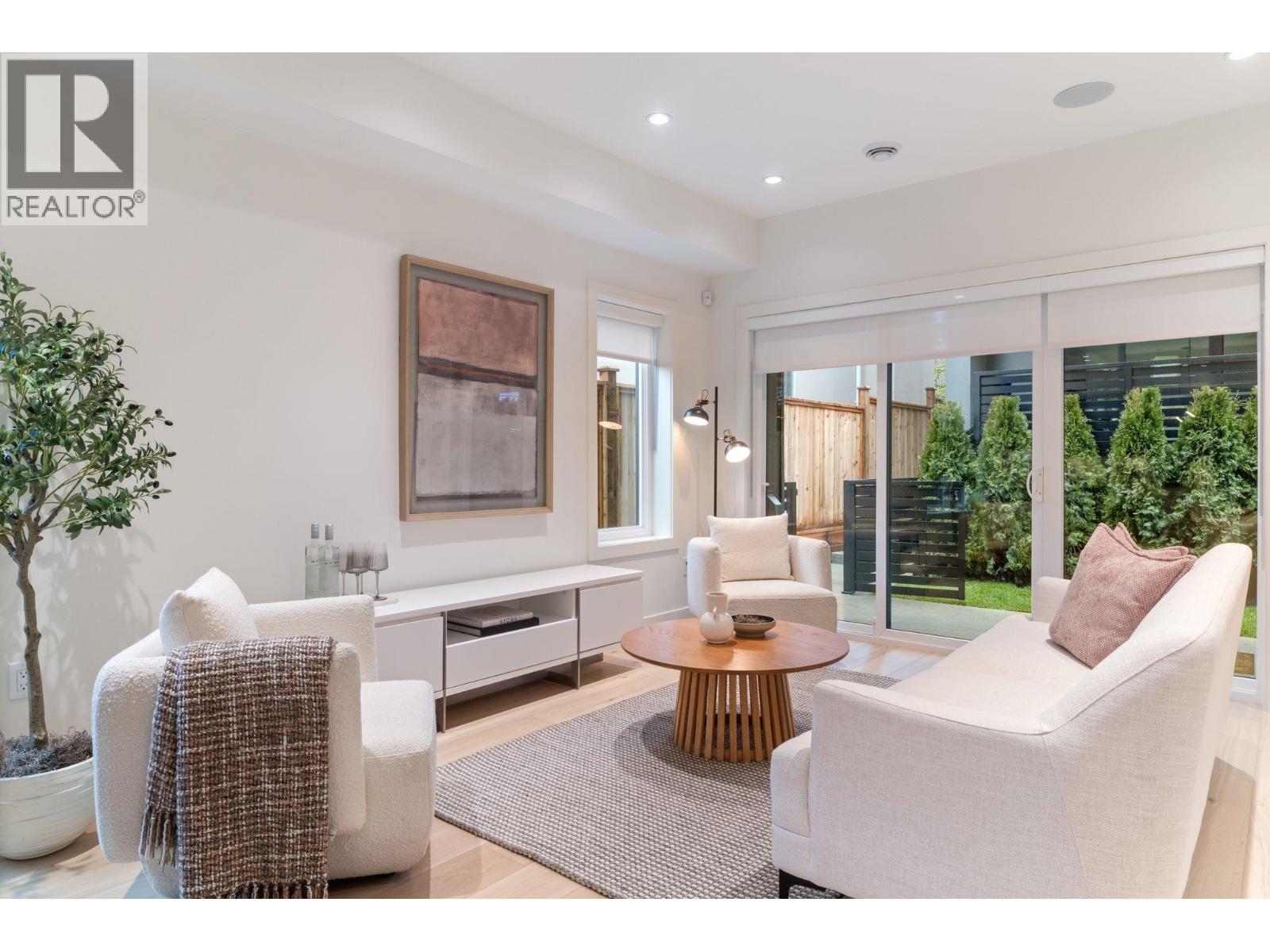 1 2539 Grant Street, Vancouver, British Columbia  V5K 3G6 - Photo 5 - R3100996