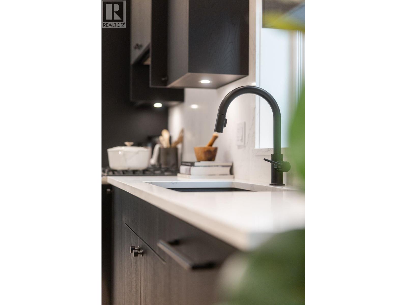 2 2541 Grant Street, Vancouver, British Columbia  V5K 3G6 - Photo 11 - R3100998