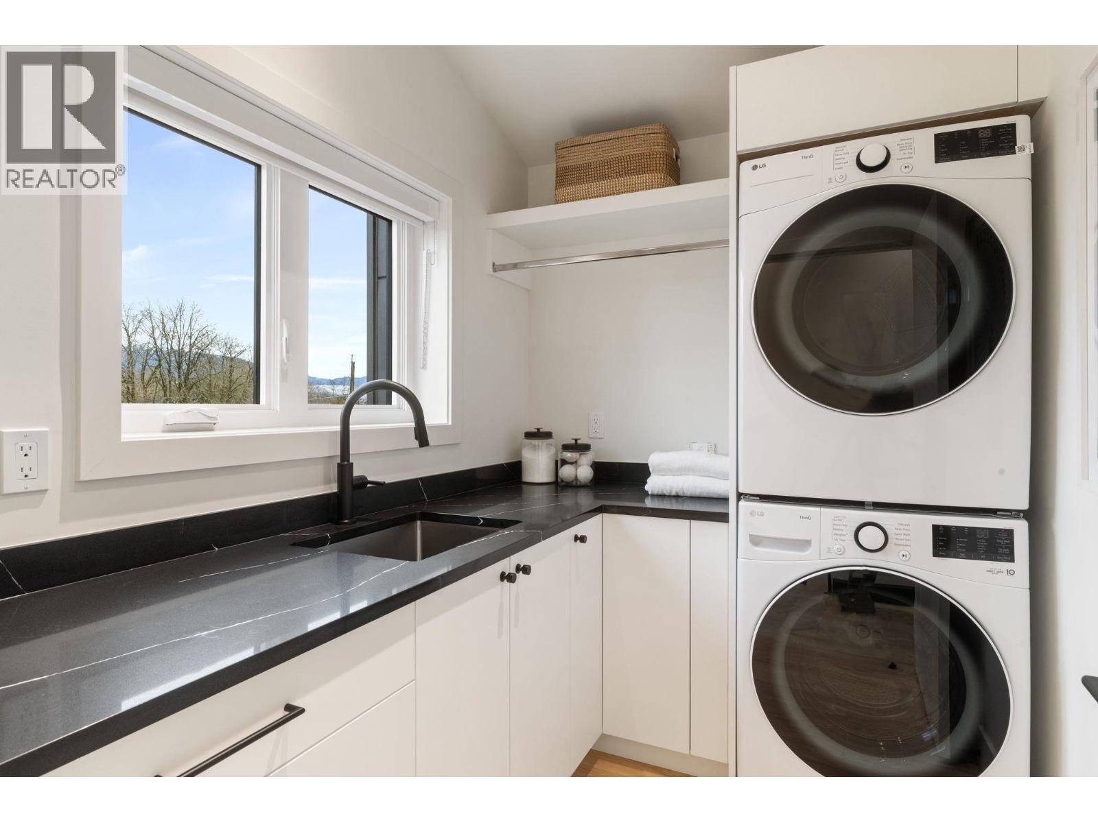 2 2541 Grant Street, Vancouver, British Columbia  V5K 3G6 - Photo 17 - R3100998