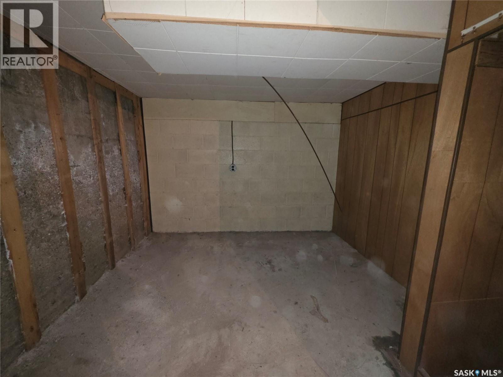 5460 Kings Avenue, Gull Lake, Saskatchewan  S0N 1A0 - Photo 15 - SK030694