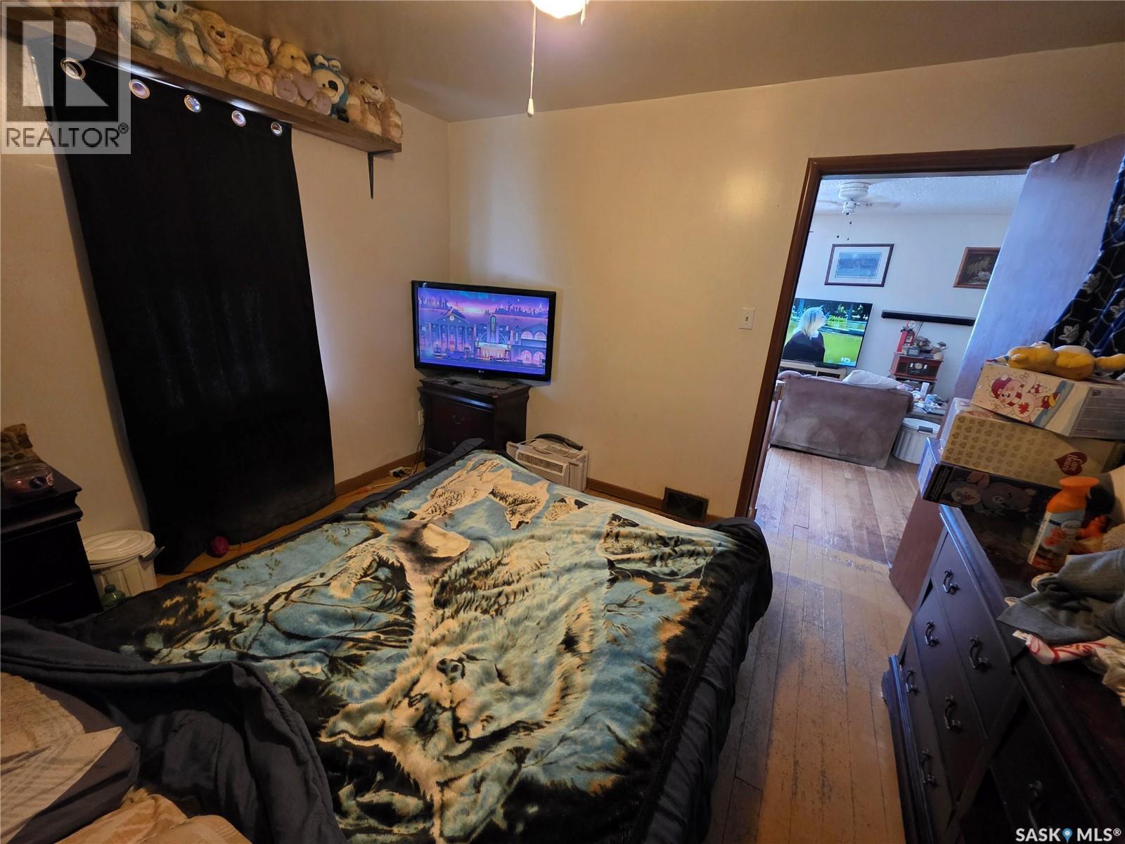 5460 Kings Avenue, Gull Lake, Saskatchewan  S0N 1A0 - Photo 10 - SK030694