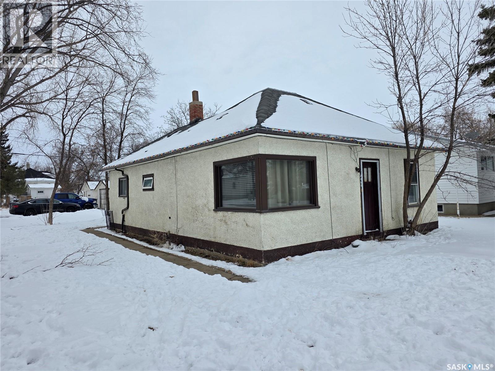 5460 Kings Avenue, Gull Lake, Saskatchewan  S0N 1A0 - Photo 24 - SK030694