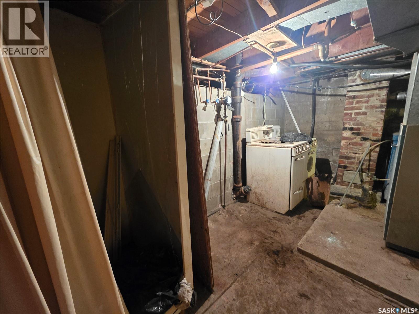 5460 Kings Avenue, Gull Lake, Saskatchewan  S0N 1A0 - Photo 18 - SK030694