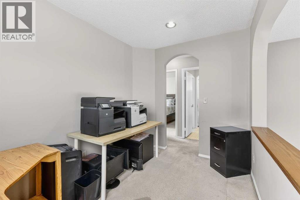 196 Deersaxon Circle Se, Calgary, Alberta  T2J 6R5 - Photo 24 - A2284902