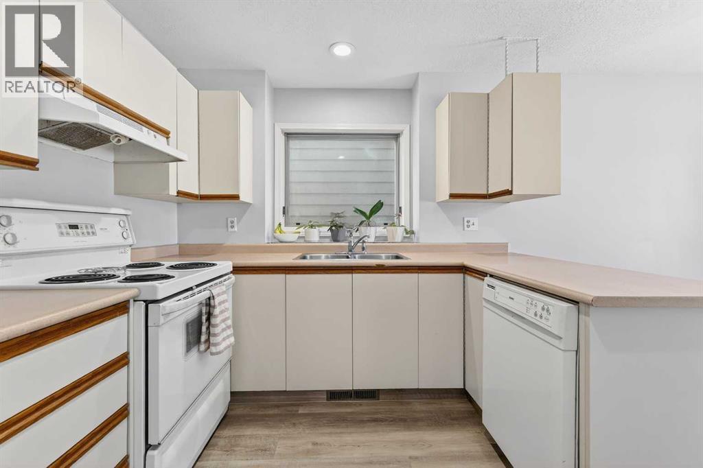 196 Deersaxon Circle Se, Calgary, Alberta  T2J 6R5 - Photo 10 - A2284902