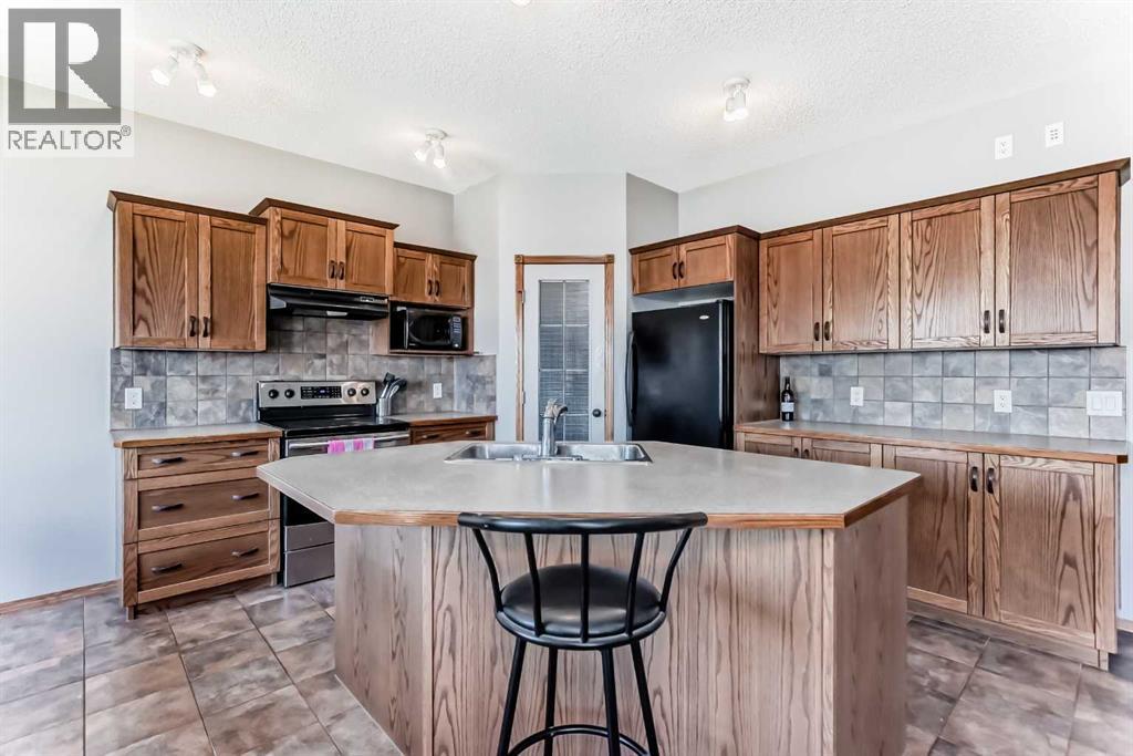 112 West Creek Meadow, Chestermere, Alberta  t1x 1t2 - Photo 8 - A2285733