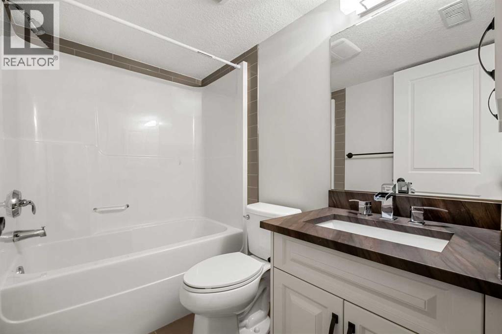 175 Kincora Crescent Nw, Calgary, Alberta  T3R 0N4 - Photo 35 - A2292829