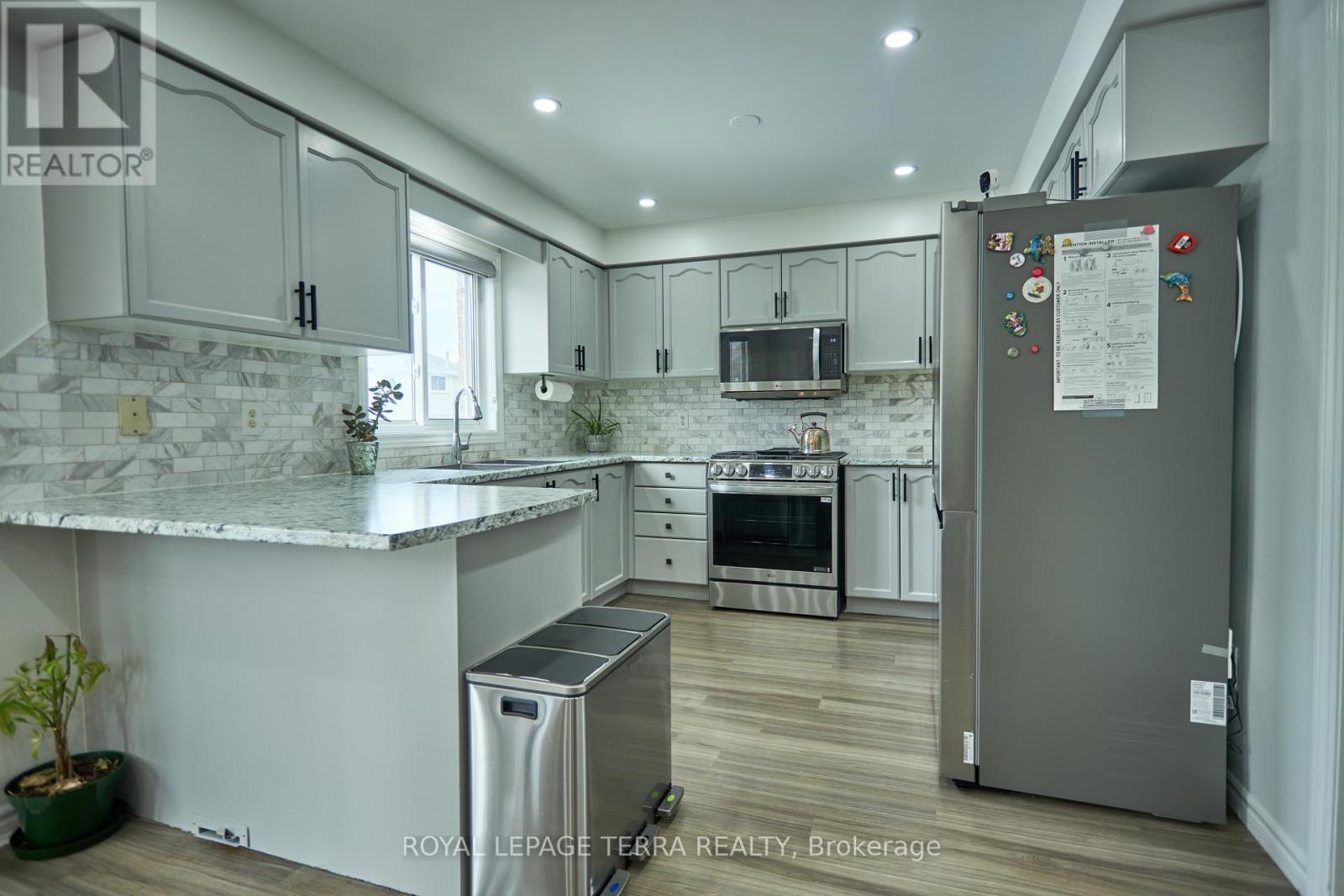 59 Russell Hill Drive, Barrie, Ontario  L4N 0C1 - Photo 15 - S12893592