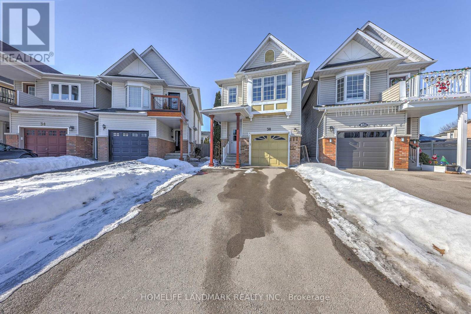 38 Sloan Drive, Milton (De Dempsey), Ontario  L9T 5P7 - Photo 2 - W12893978