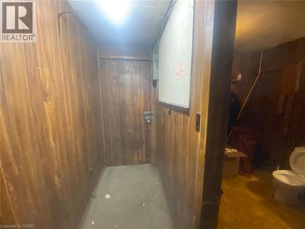 1431 Lobsinger Line, Waterloo, Ontario  N2J 4G8 - Photo 5 - 40813106