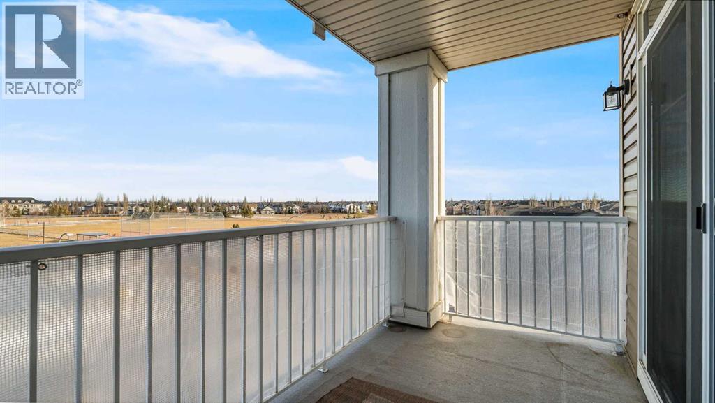 412, 304 Cranberry Park Se, Calgary, Alberta  T3M 1W2 - Photo 3 - A2276967