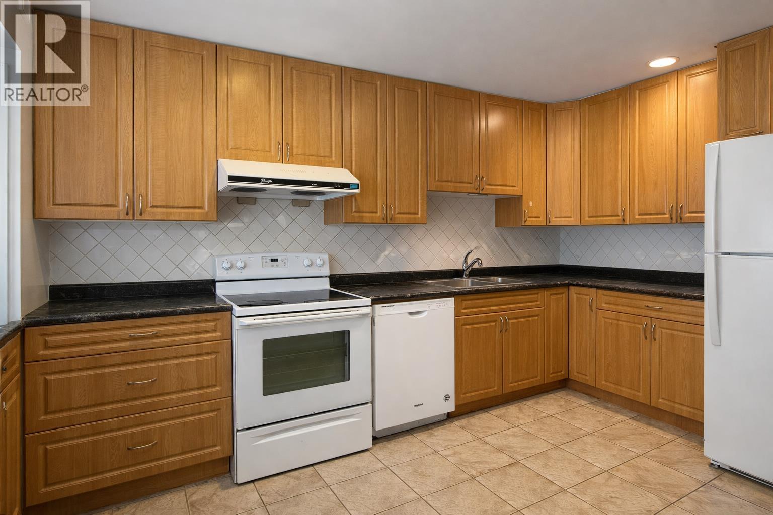 6710 St Charles Place, Burnaby, British Columbia  V5H 3V9 - Photo 11 - R3100762