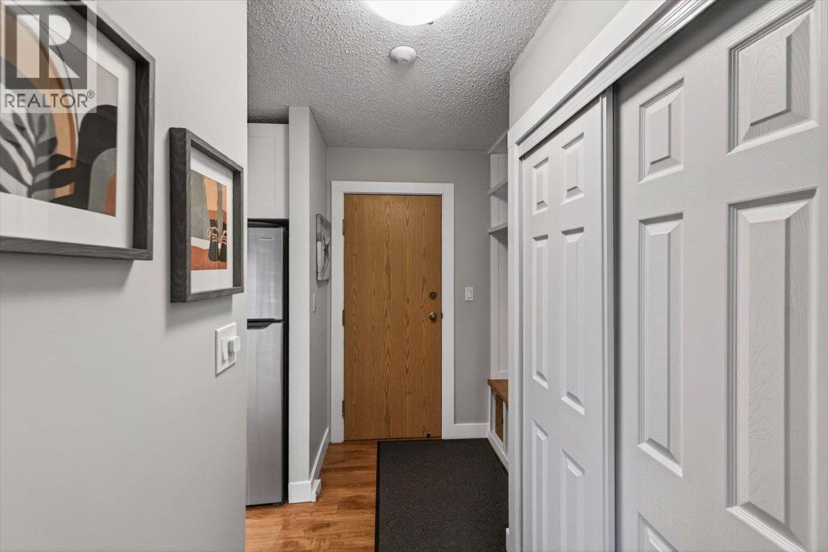 65 Cokato Road Unit# 304, Fernie, British Columbia  V0B 1M4 - Photo 4 - 10379565