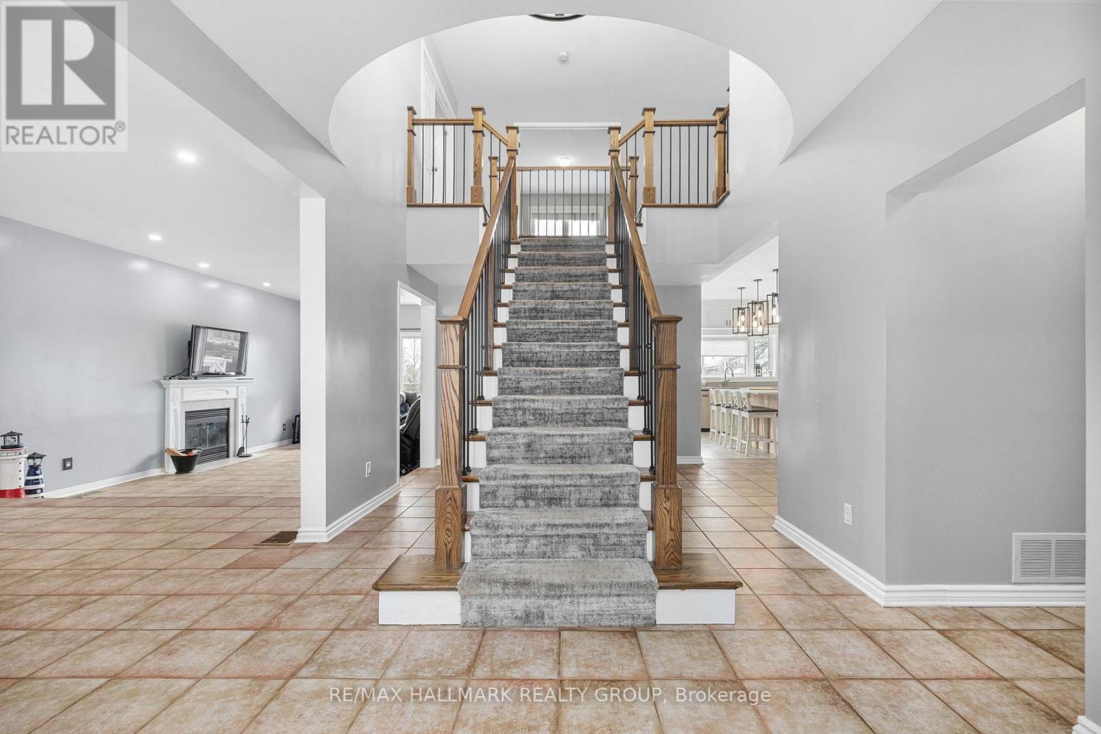 1421 Talcy Crescent, Ottawa, Ontario  K4A 3C6 - Photo 4 - X12894026