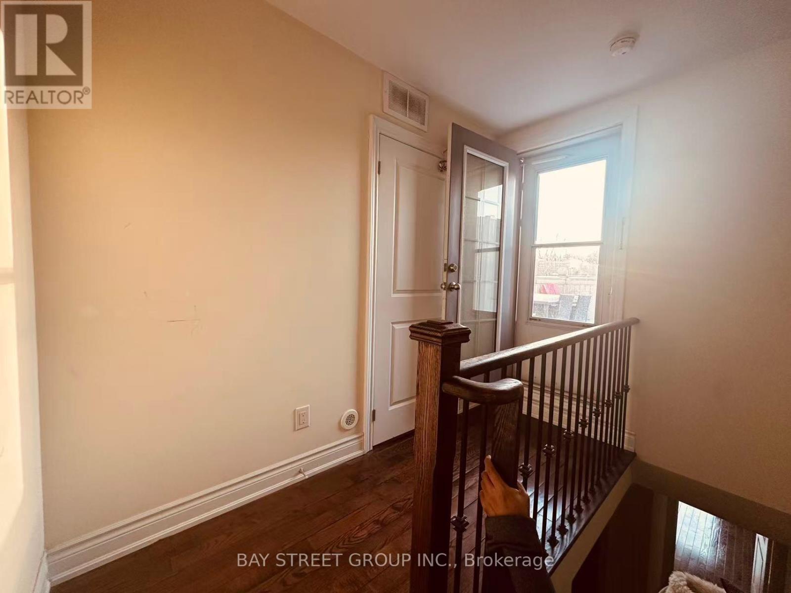 51 Hargrave Lane, Toronto, Ontario  M4N 0A4 - Photo 10 - C12796342