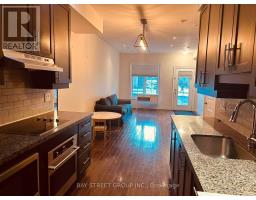 51 HARGRAVE LANE, Toronto, Ontario