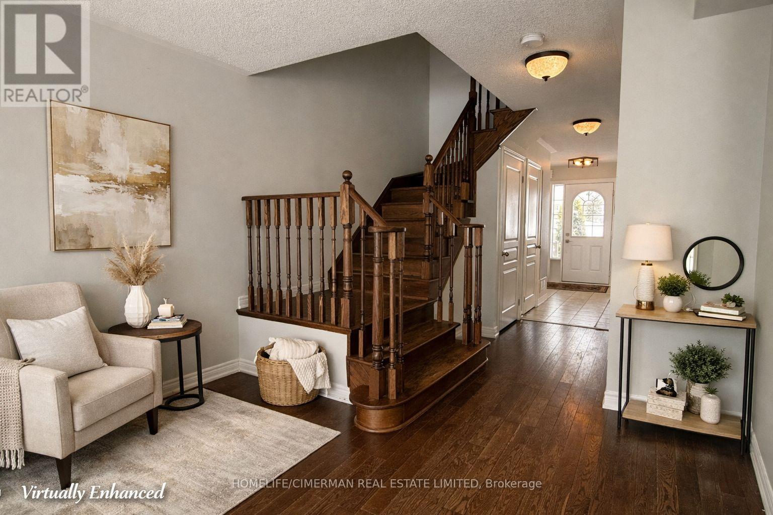 26 Wyndham Circle, Georgina, Ontario  L0E 1R0 - Photo 4 - N12891958