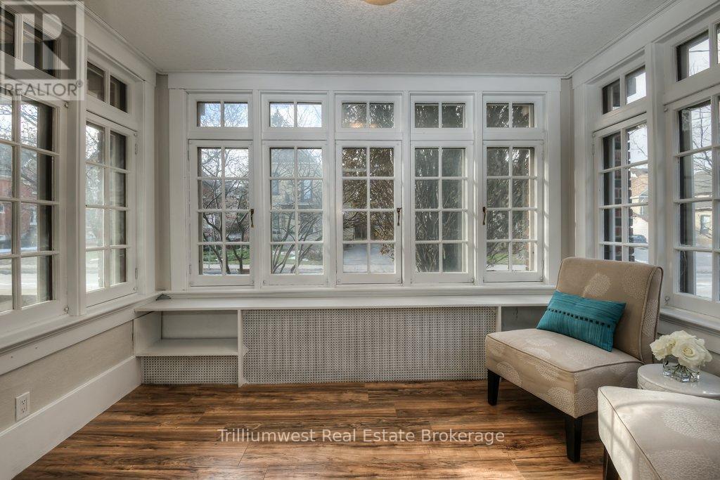 54 Park Street, Kitchener, Ontario  N2G 1M3 - Photo 11 - X12894010