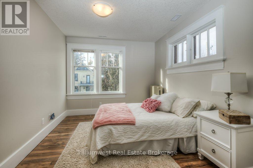 54 Park Street, Kitchener, Ontario  N2G 1M3 - Photo 14 - X12894010