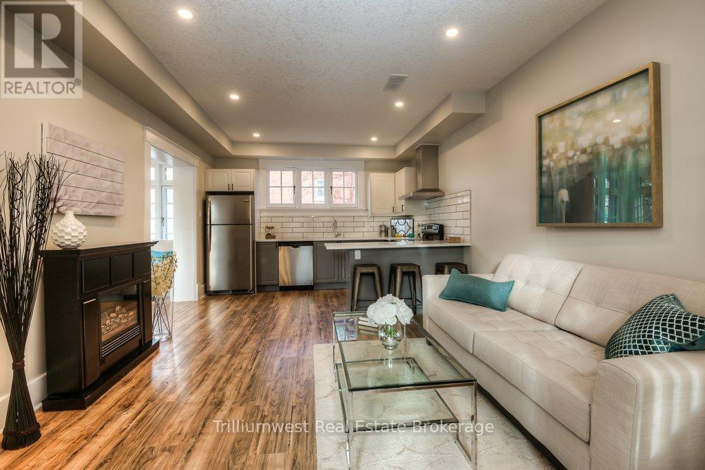 54 Park Street, Kitchener, Ontario  N2G 1M3 - Photo 2 - X12894010