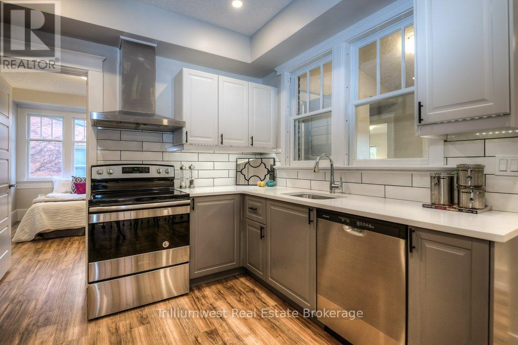 54 Park Street, Kitchener, Ontario  N2G 1M3 - Photo 27 - X12894010