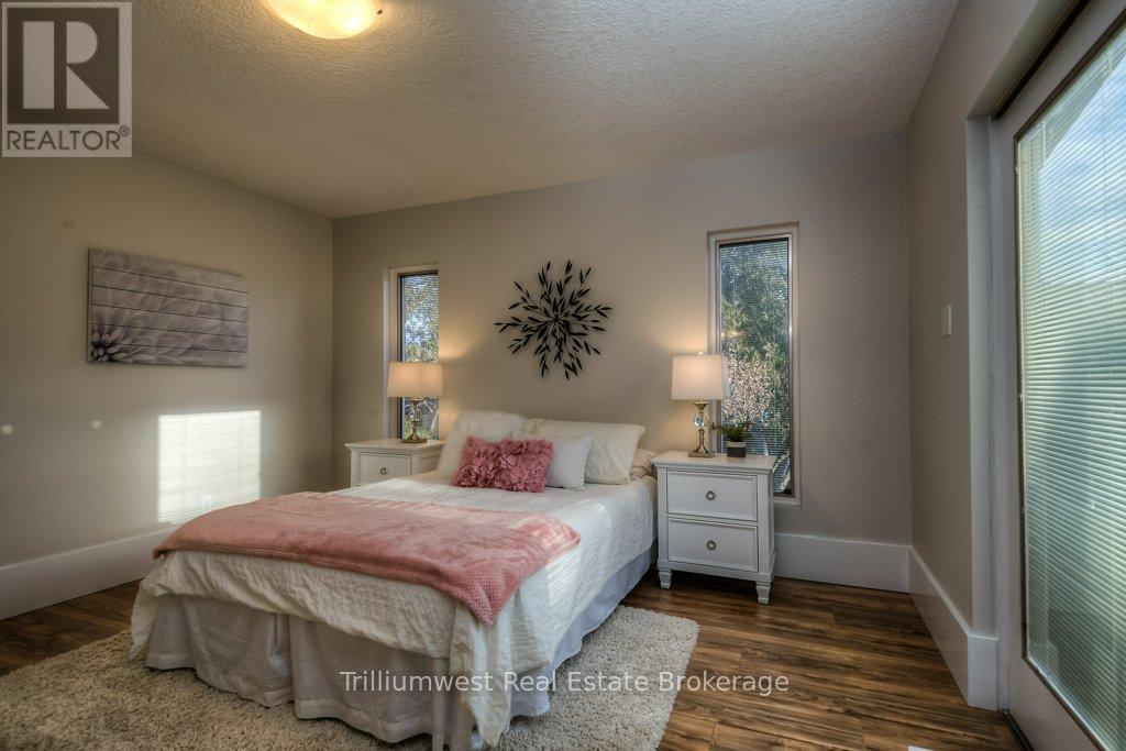 54 Park Street, Kitchener, Ontario  N2G 1M3 - Photo 35 - X12894010