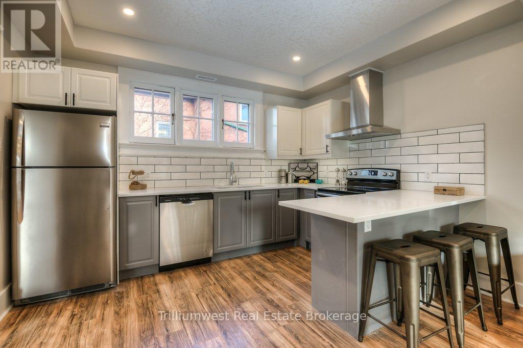 54 Park Street, Kitchener, Ontario  N2G 1M3 - Photo 6 - X12894010