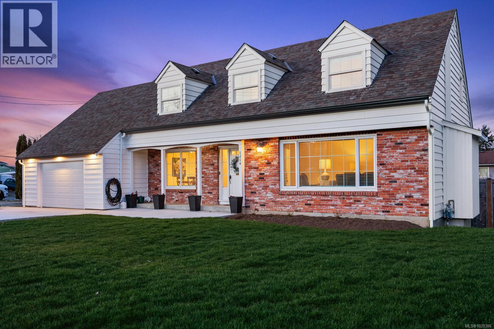 1814 Grieve Ave, Courtenay, British Columbia