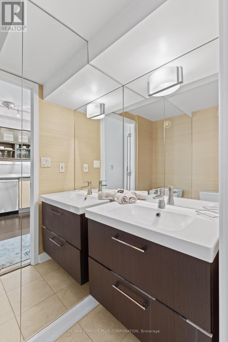 930 - 36 Blue Jays Way, Toronto, Ontario  M5V 3T3 - Photo 10 - C12894036