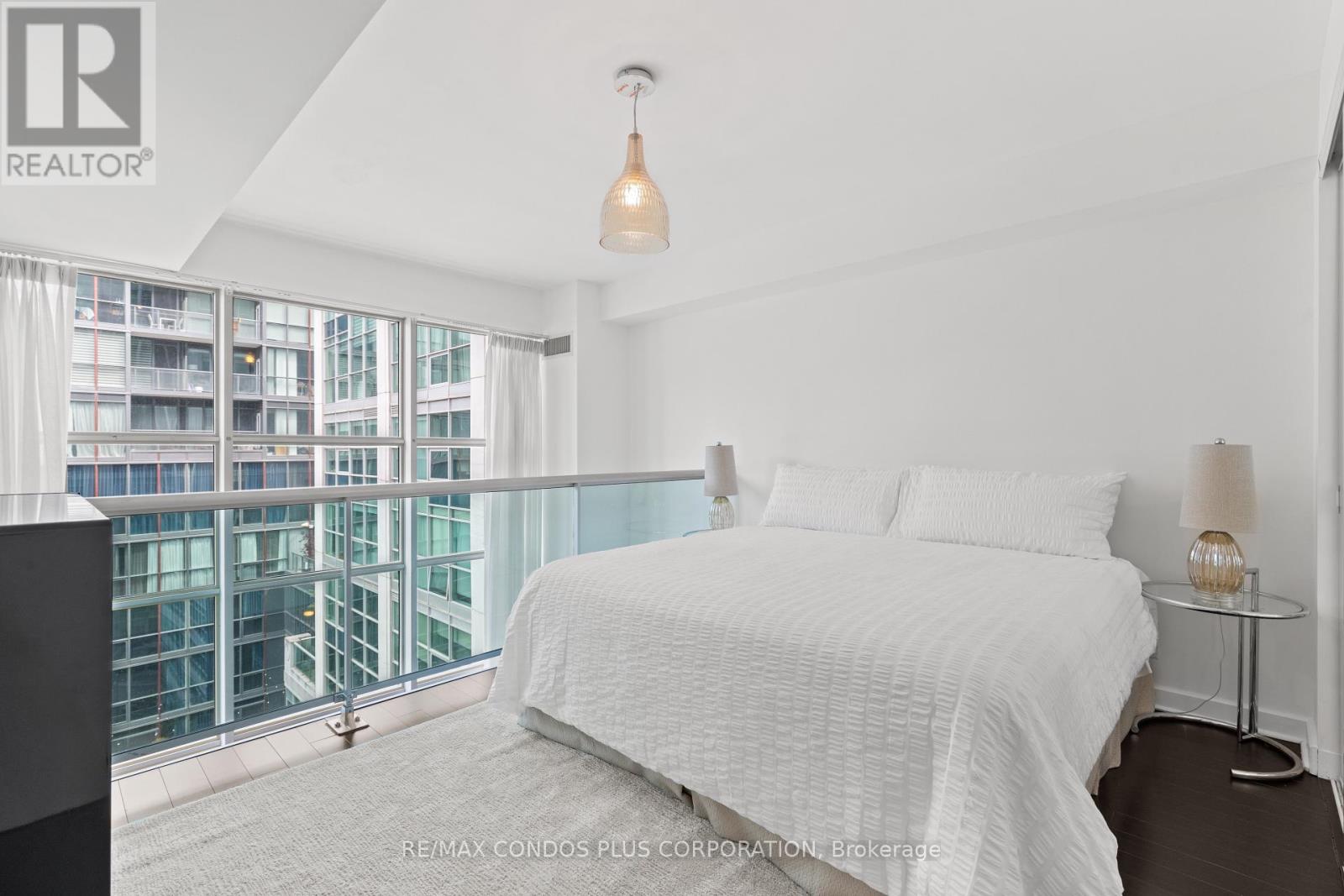 930 - 36 Blue Jays Way, Toronto, Ontario  M5V 3T3 - Photo 11 - C12894036