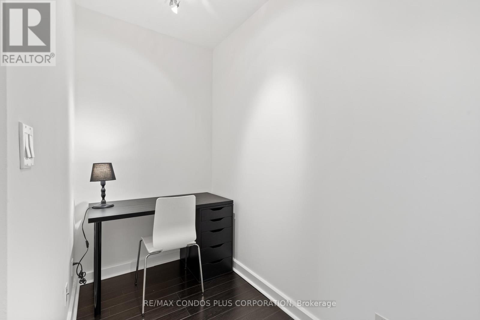 930 - 36 Blue Jays Way, Toronto, Ontario  M5V 3T3 - Photo 15 - C12894036