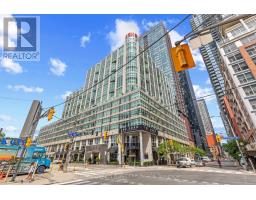 930 - 36 BLUE JAYS WAY, Toronto, Ontario