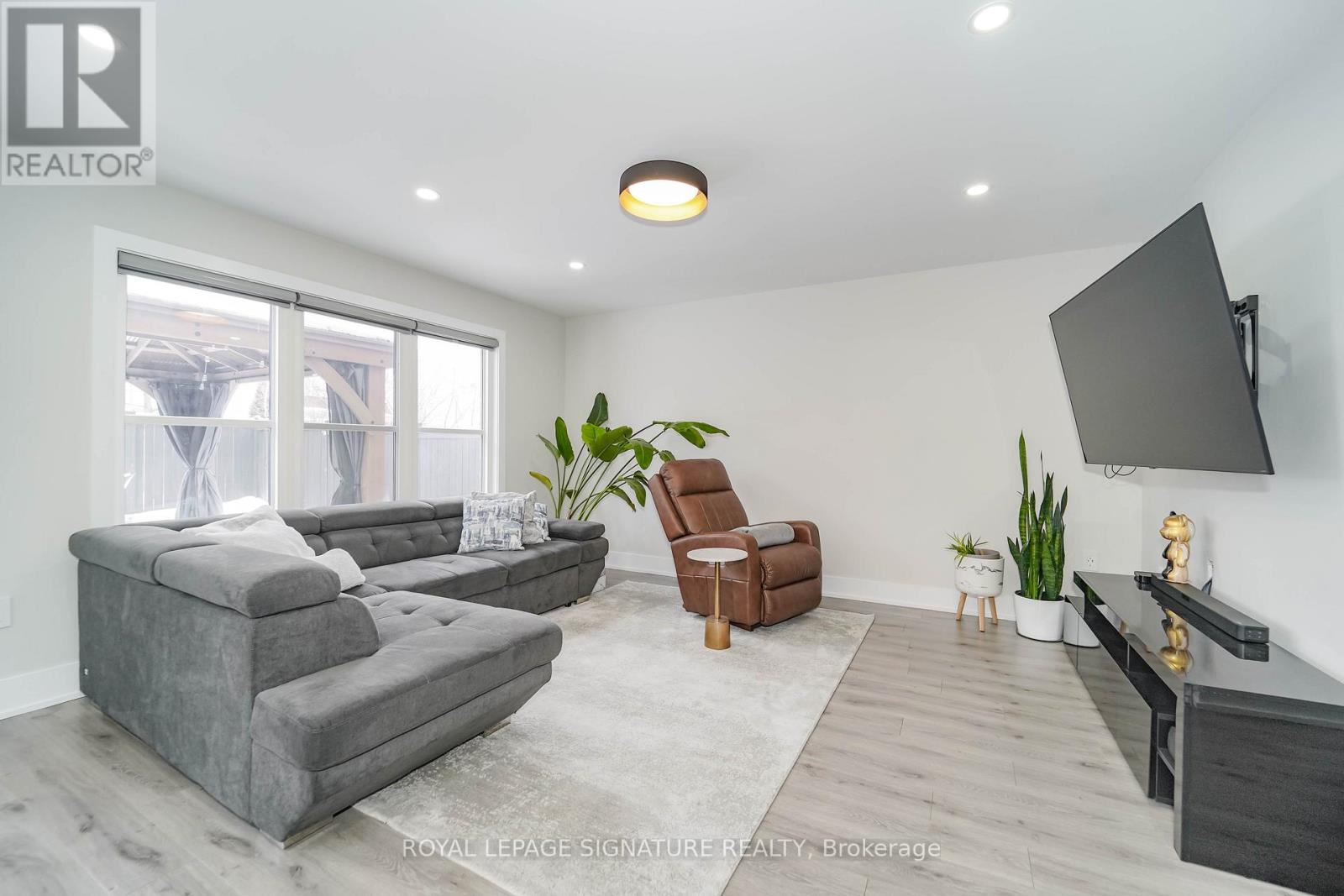 80 Kidd Crescent, New Tecumseth, Ontario  L9R 0E1 - Photo 10 - N12894034